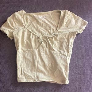 Hollister cropped tee